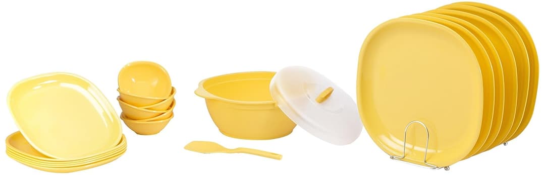 SignoraWare Square Plastic Dinner Set (21 Pieces)